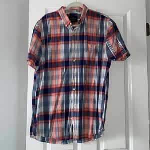 American Eagle men’s short sleeved button down
